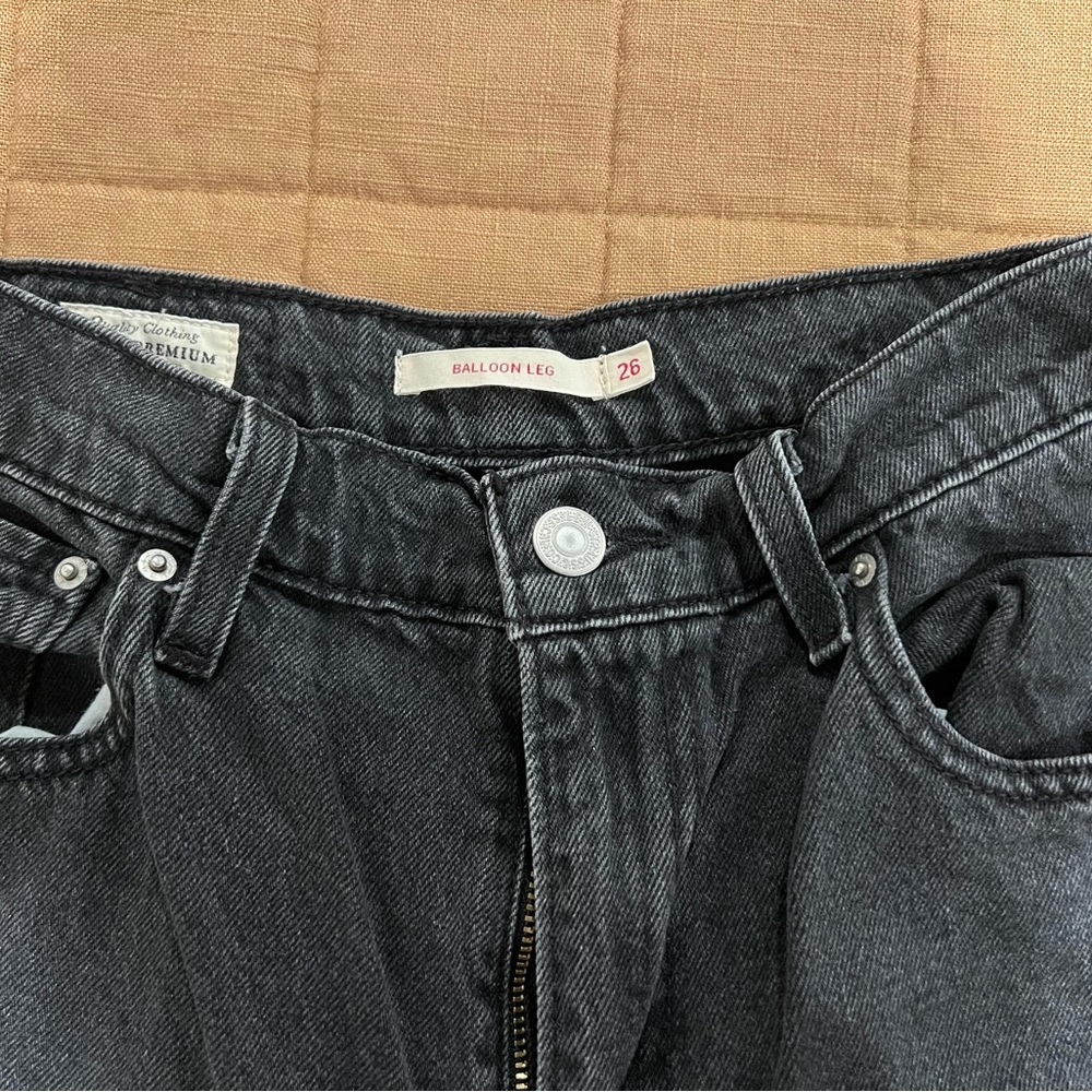 Levi Ballon leg jeans